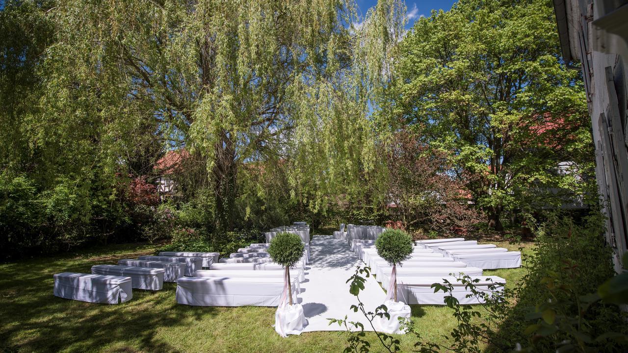 Hotel Schloss Romrod Bagian luar foto